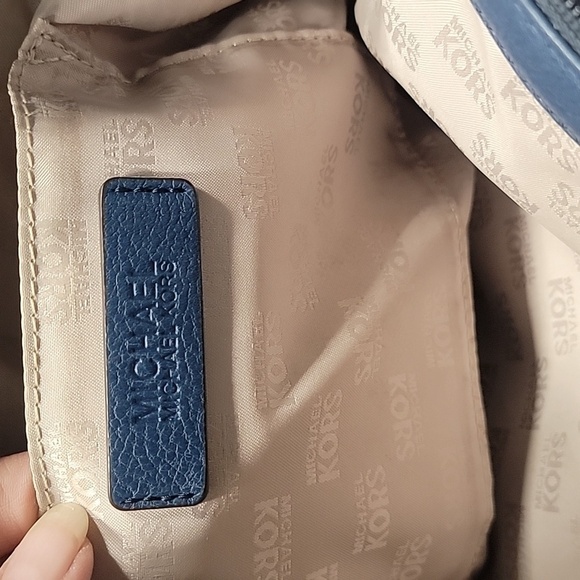 Michael Kors, Navy Blue Hamilton Satchel, EUC. - Picture 7 of 15